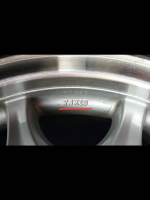 แม๊กขอบ 15" x 7" ใส่ BENZ สภาพใหม่มากเยอรมันแท้ พร้อมยาง ติดต่อได้ที่ 081-8319979