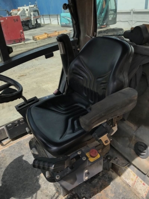 รถบด 19ตัน HAMM : 3520HT ปี2004 เก๋งแอร์ ตรงจากยุโรปครับ รถบด 19ตัน HAMM : 3520HT ปี2004 เก๋งแอร์ ตรงจากยุโรปครับ