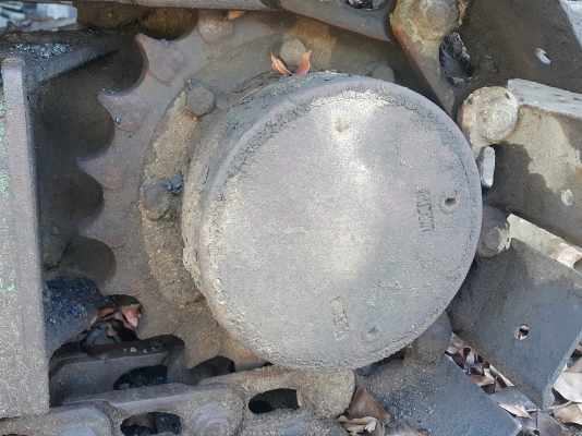 ตัวเดิน IHI IS30 ของเก่านอกนำเข้า ใส่ KOMATSU รุ่น 6-7 ได้ สป๊อกเก็ต 9 น๊อต สภาพดี