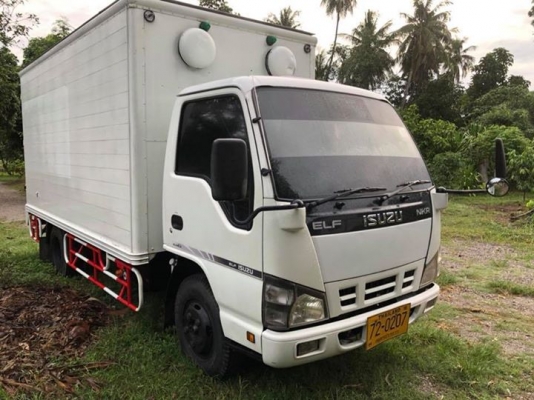 ขายรถ 6 ล้อตู้ 3บาน NKR71LY ค.4HG1 130โบว์ ปี 49 ราคา 430,000