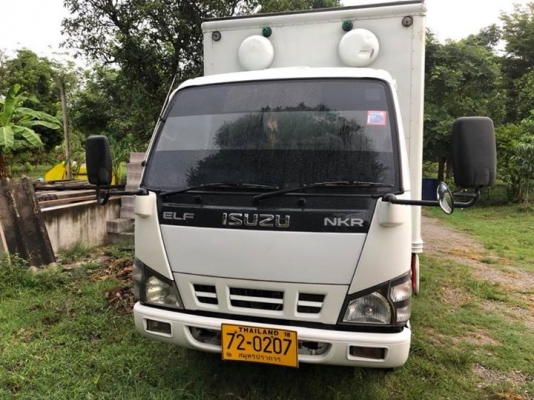 ขายรถ 6 ล้อตู้ 3บาน NKR71LY ค.4HG1 130โบว์ ปี 49 ราคา 430,000