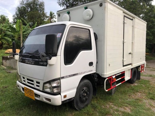 ขายรถ 6 ล้อตู้ 3บาน NKR71LY ค.4HG1 130โบว์ ปี 49 ราคา 430,000