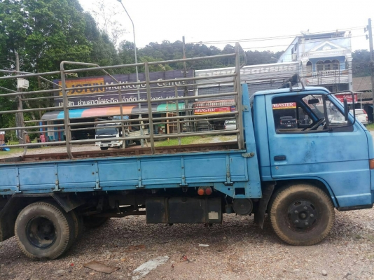ขายรถบรรทุก 6 ล้อคอกรั้ว ISUZU NKR 110 แรงม้า กระบะยาว 4.30 เมตร ราคา 150000