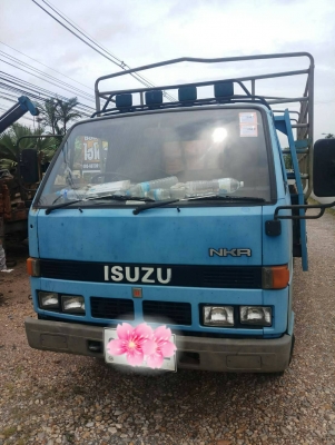ขายรถบรรทุก 6 ล้อคอกรั้ว ISUZU NKR 110 แรงม้า กระบะยาว 4.30 เมตร ราคา 150000 ขายรถบรรทุก 6 ล้อคอกรั้ว ISUZU NKR 110 แรงม้า กระบะยาว 4.30 เมตร ราคา 150000