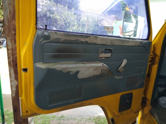 ขายหัวรถ ISUZU NPR หัวเก็บสีแล้วสวย ขายตามสภาพนี้ ขายหัวรถ ISUZU NPR หัวเก็บสีแล้วสวย ขายตามสภาพนี้