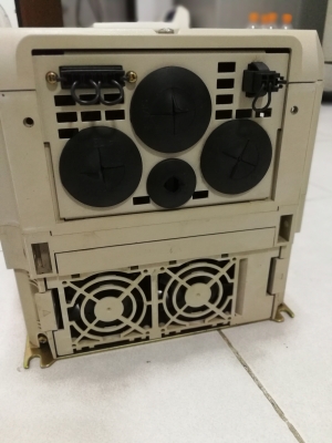 เวอร์เตอร์ปรับรอบมอเตอร์ 7.5แรงใช้ไฟบ้านได้ ไฟเข้า220v1เฟส ออก220v3เฟส เวอร์เตอร์ปรับรอบมอเตอร์ 7.5แรงใช้ไฟบ้านได้ ไฟเข้า220v1เฟส ออก220v3เฟส