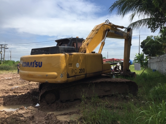 Komatsu pc200-6 เครื่องดี ปั้มแรง เอวแน่น ช่วงล่างดี พร้อมใช้