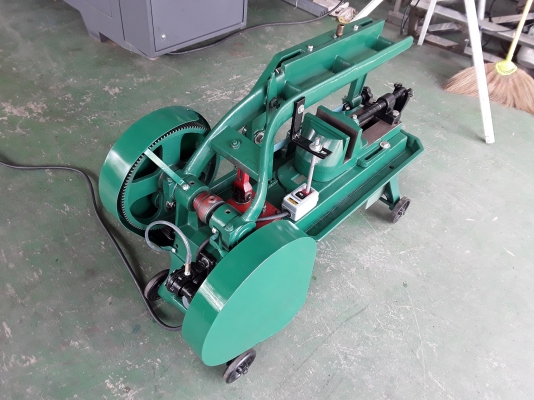 ขายเครื่องเลื่อย HERO 14 นิ้ว ใช้ไฟบ้าน 220V. มี 3 รุ่น ราคาตามอ๊อฟชั่น 1.ขาย 12,000 ไม่มีปีก ไม่มีปั๊มน้ำ 2.ขาย 15,000 มีปีกรางน้ำ ไม่มีปั๊มน้ำ 3.ขาย 17,000 มีปีกรางน้ำ มีปั๊มน้ำ อุปกรณ์ครบ เครื่องแรง น้ำกระฉูด สั่งทำได้ ขายของดีครับ สภาพสินค้า 98\% อยู ขายเครื่องเลื่อย HERO 14 นิ้ว ใช้ไฟบ้าน 220V. มี 3 รุ่น ราคาตามอ๊อฟชั่น 1.ขาย 12,000 ไม่มีปีก ไม่มีปั๊มน้ำ 2.ขาย 15,000 มีปีกรางน้ำ ไม่มีปั๊มน้ำ 3.ขาย 17,000 มีปีกรางน้ำ มีปั๊มน้ำ อุปกรณ์ครบ เครื่องแรง น้ำกระฉูด สั่งทำได้ ขายของดีครับ สภาพสินค้า 98\% อยู