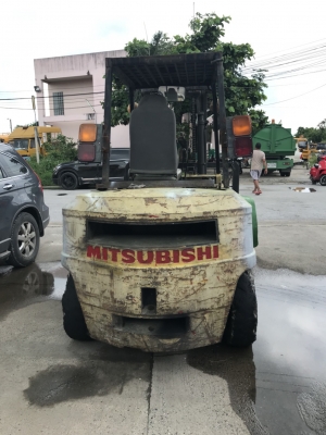 โฟล์คลิฟ 5ตัน ยางตันล้อคู่หน้า มิตซูบิชิ รถใช้งานได้ปกติ