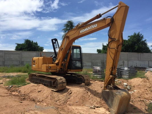 รถแบคโฮ KOMATSU รุ่น PC 120-6