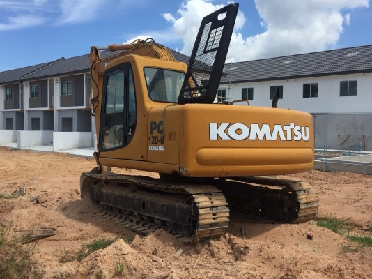 รถแบคโฮ KOMATSU รุ่น PC 120-6