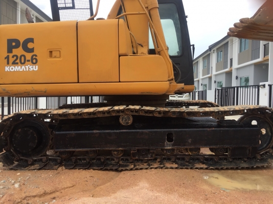 รถแบคโฮ KOMATSU รุ่น PC 120-6