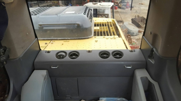 ขาย!! >>> Komatsu Pc200 รุ่น 8 รถพร้อมลุยงาน <<< เบอร์ติดต่อ 098-7155789 086-4631102