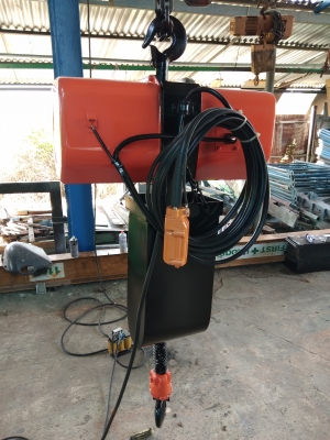 รอกโซ่ไฟฟ้า Hitachi รุ่น 2 FH