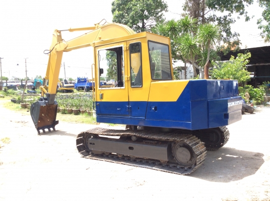 ขายแบคโฮ KOMATSU PC60-3 ขายแบคโฮ KOMATSU PC60-3