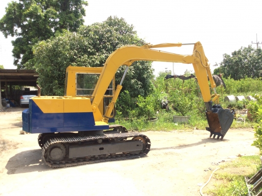 ขายแบคโฮ KOMATSU PC60-3 ขายแบคโฮ KOMATSU PC60-3