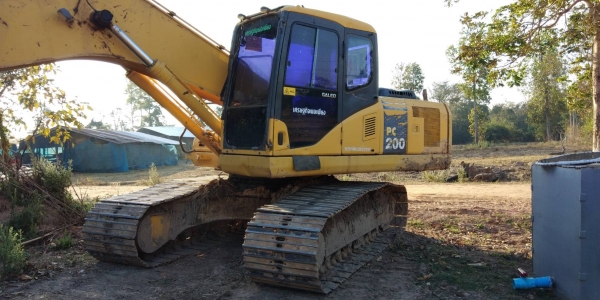 ขายด่วน. โคมัสสุ รุ่น7 สภาพดี เอกสารพร้อม