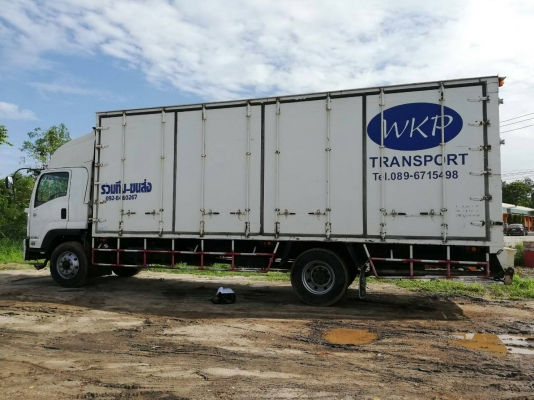 ขาย Isuzu FTR 240 ปี 54 หกล้อตู้สิบบาน ขนาดภายใน ยาว 7.65 กว้าง 2.38 สูง 2.60  ราคา 1,290,000 บาท