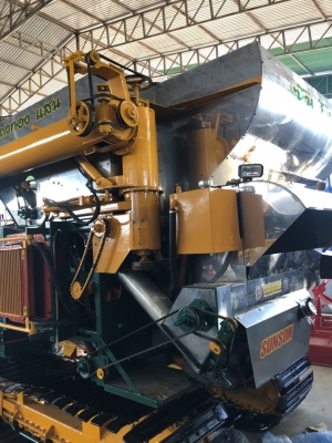 ซันซัน ถุงทองแสน ชุดตู้(เลสกระจก ตัดเลเซอร์)