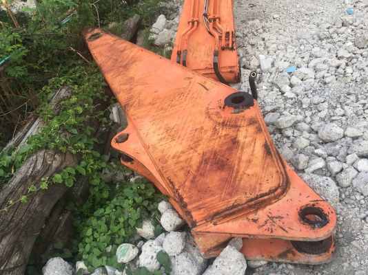 ขายด่วนบูม+อาม HITACHI EX200-3 ขายด่วนบูม+อาม HITACHI EX200-3