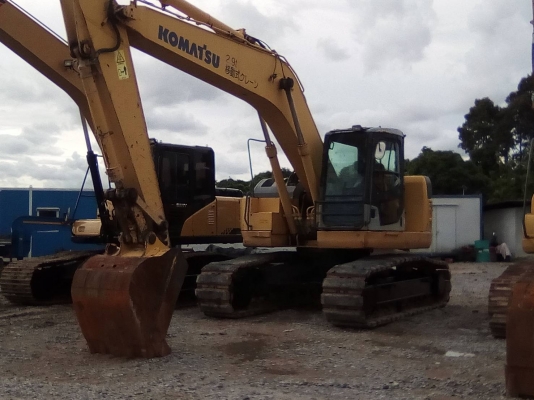 ขายแบคโฮ KOMATSU PC228