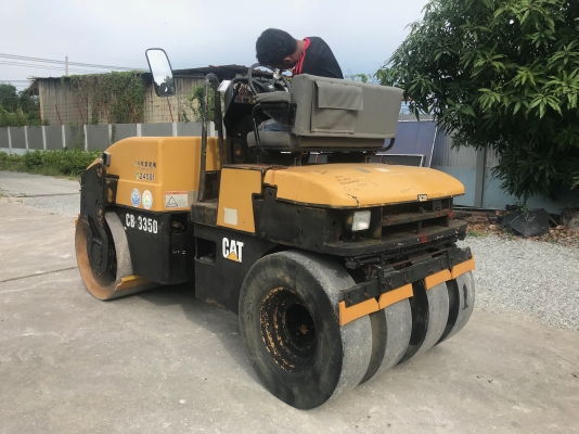 ขายรถบด4ตัน CATERPILLARรุ่นCB335Dรถนอกนำเข้าไม่เคยใช้งานในไทย หน้าเหล็กหลังยาง ขับ2เพลาเอวอ่อน เครื่องCAT3สูบ สภาพดีพร้อมใช้งาน มีให้เลือกหลายคันหลายขนาด Line: jiraroj2909