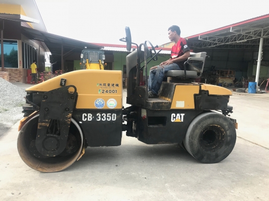 ขายรถบด4ตัน CATERPILLARรุ่นCB335Dรถนอกนำเข้าไม่เคยใช้งานในไทย หน้าเหล็กหลังยาง ขับ2เพลาเอวอ่อน เครื่องCAT3สูบ สภาพดีพร้อมใช้งาน มีให้เลือกหลายคันหลายขนาด Line: jiraroj2909