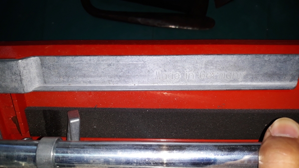 ขายแท่นตัดกระเบื้องMADE IN GERMANY.ใหม่เก่าเก็บ