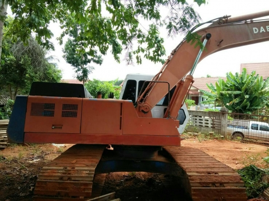 ขายรถแบคโฮ DAEWOO DH220LC ราคา 300000 ขายรถแบคโฮ DAEWOO DH220LC ราคา 300000
