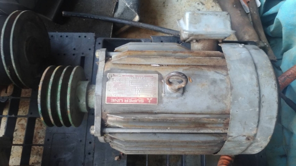 มอเตอรฺ์ไฟฟ้าหลายขนาดครับ