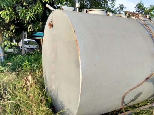 ขายถังนํ้ามัน10,000ลิต(ถังอย่างเดียวนะครับ)