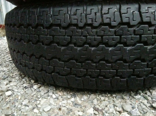 ขายยาง245/70R16 บริดจสโตน ปี11 ดอกเต็มไม่ปะ ชุดละ 1600 บาท