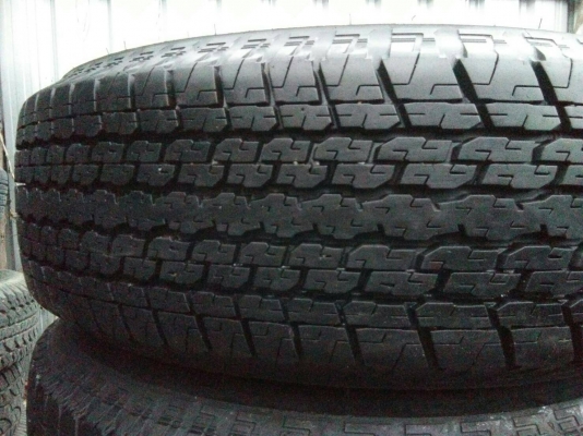ขายแม็กISUZUพร้อมยาง 245/70R16 บริดจสโตน ปี10 ดอกยางเต็ม ใช้งานน้อย ชุดละ 4500 บาท ขายแม็กISUZUพร้อมยาง 245/70R16 บริดจสโตน ปี10 ดอกยางเต็ม ใช้งานน้อย ชุดละ 4500 บาท