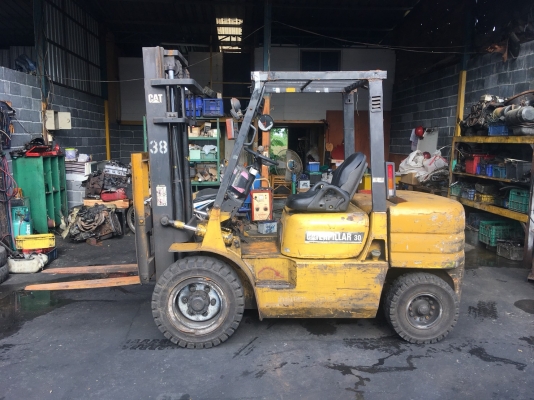 สอบถามได้ครับ 0814561955 รถยกขนาด 3 ตัน