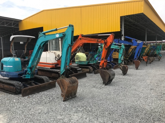 ขายถูกรถแบคโฮKOMATSUรุ่นPC27MR-1นำเข้าญี่ปุ่นไม่เคยใช้งานในไทยเอกสารพร้อม มีหัวกระแทกพร้อมบุ้งกี๋แทร็กเหล็กปั้มนิ้วทำงานไวเครื่อง3สูบสภาพดีพร้อมใช้งาน 081-8302909 จิรโรจน์ Line : jiraroj2909