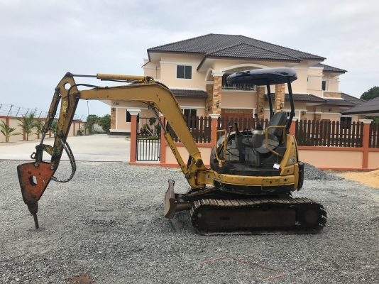 ขายถูกรถแบคโฮKOMATSUรุ่นPC27MR-1นำเข้าญี่ปุ่นไม่เคยใช้งานในไทยเอกสารพร้อม มีหัวกระแทกพร้อมบุ้งกี๋แทร็กเหล็กปั้มนิ้วทำงานไวเครื่อง3สูบสภาพดีพร้อมใช้งาน 081-8302909 จิรโรจน์ Line : jiraroj2909