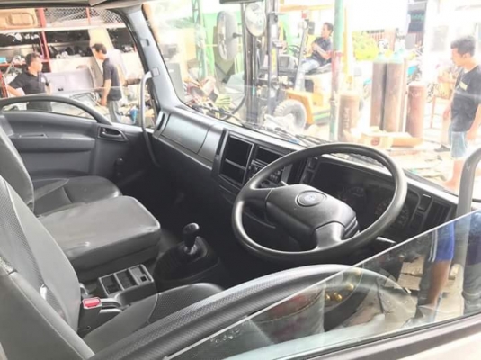 หัวรถยี่ห้อ ISUZU รุ่น 240/300