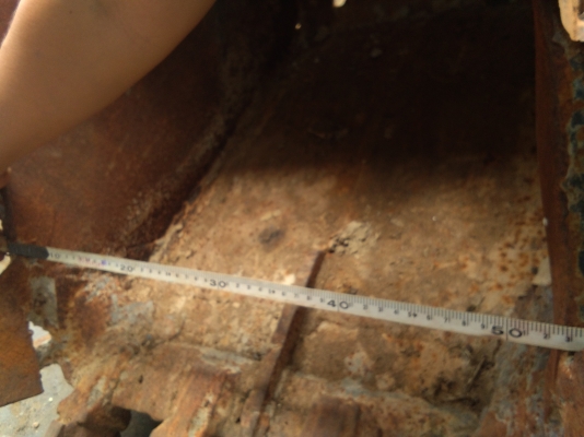 ขาย. บุ้งกี้ใส่.  แมคโค  PC. 60-75