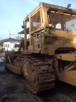 รถแทรคเตอร์ ยี่ห้อ Caterpillar รุ่น D7G เครื่องสตาทติด ขับได้ ขายตามสภาพ