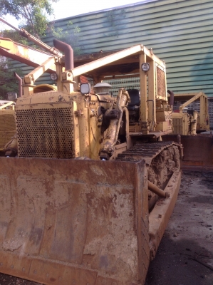 รถแทรคเตอร์ ยี่ห้อ Caterpillar รุ่น D7G เครื่องสตาทติด ขับได้ ขายตามสภาพ