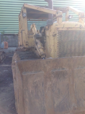 รถแทรคเตอร์ ยี่ห้อ Caterpillar รุ่น D7G เครื่องสตาทติด ขับได้ ขายตามสภาพ