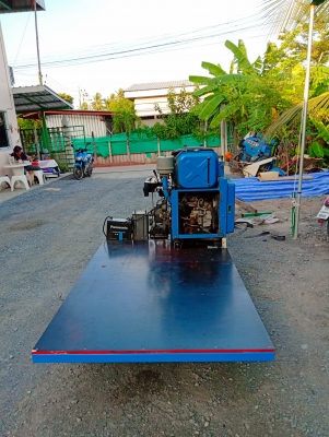 รถบรรทุกตีนตะขาบพื้นเรียบ