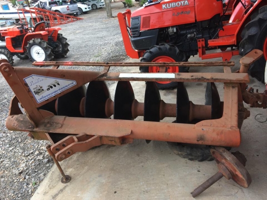 จาน7*26 ยี่ห้อkk เก่าเก็บยังไม่เคยใช้งาน   ราคา 30,000 บาท และจาน6*26 ยี่ห้อCMT  ราคา 28,000 บาท