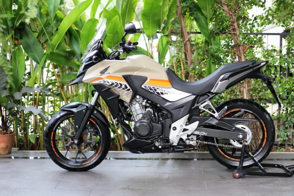 Honda CB500X ปี 2016 "โฉมไฟ LED" Honda CB500X ปี 2016 "โฉมไฟ LED"