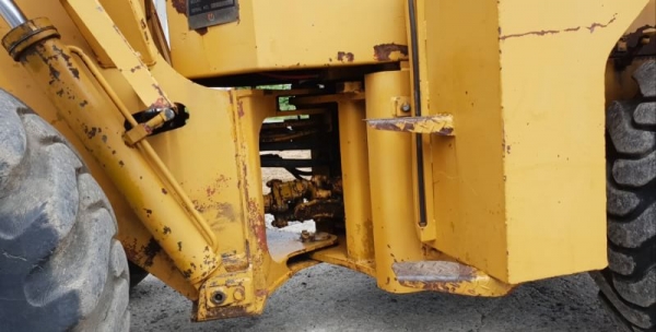 ขายด่วนรถตักมิสซูHL707เอวอ่อนขับ4ล้อรถนอกนำเข้าขนาดใหญ่ตัก2.5คิวยกสูง3เมตรเกียร์ทอร์คเครื่องดีเซลปั้มแรงรถเพื่งนำเข้ามายังไม่เคยใช้ในไทยเลย