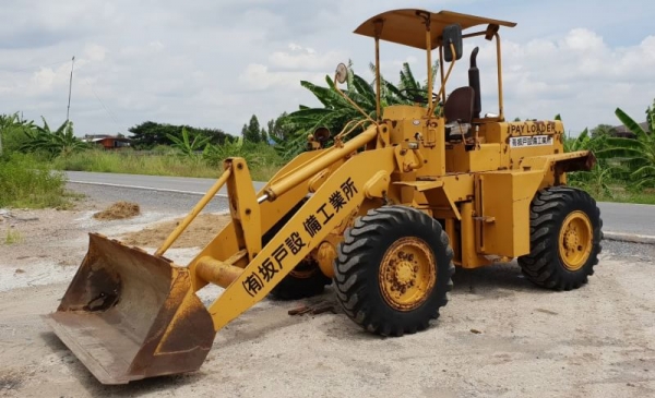 ขายด่วนรถตักมิสซูHL707เอวอ่อนขับ4ล้อรถนอกนำเข้าขนาดใหญ่ตัก2.5คิวยกสูง3เมตรเกียร์ทอร์คเครื่องดีเซลปั้มแรงรถเพื่งนำเข้ามายังไม่เคยใช้ในไทยเลย