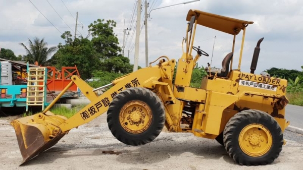 ขายด่วนรถตักมิสซูHL707เอวอ่อนขับ4ล้อรถนอกนำเข้าขนาดใหญ่ตัก2.5คิวยกสูง3เมตรเกียร์ทอร์คเครื่องดีเซลปั้มแรงรถเพื่งนำเข้ามายังไม่เคยใช้ในไทยเลย