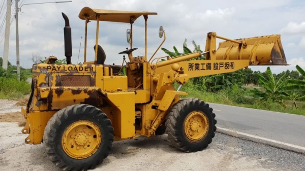 ขายด่วนรถตักมิสซูHL707เอวอ่อนขับ4ล้อรถนอกนำเข้าขนาดใหญ่ตัก2.5คิวยกสูง3เมตรเกียร์ทอร์คเครื่องดีเซลปั้มแรงรถเพื่งนำเข้ามายังไม่เคยใช้ในไทยเลย