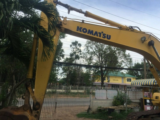 Komatsu 200-8ใช้งาน12543ช.ม เอวแน่น ช่วงล่างดี พร้อมใช้งาน