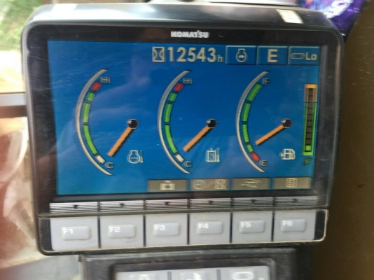 Komatsu 200-8ใช้งาน12543ช.ม เอวแน่น ช่วงล่างดี พร้อมใช้งาน
